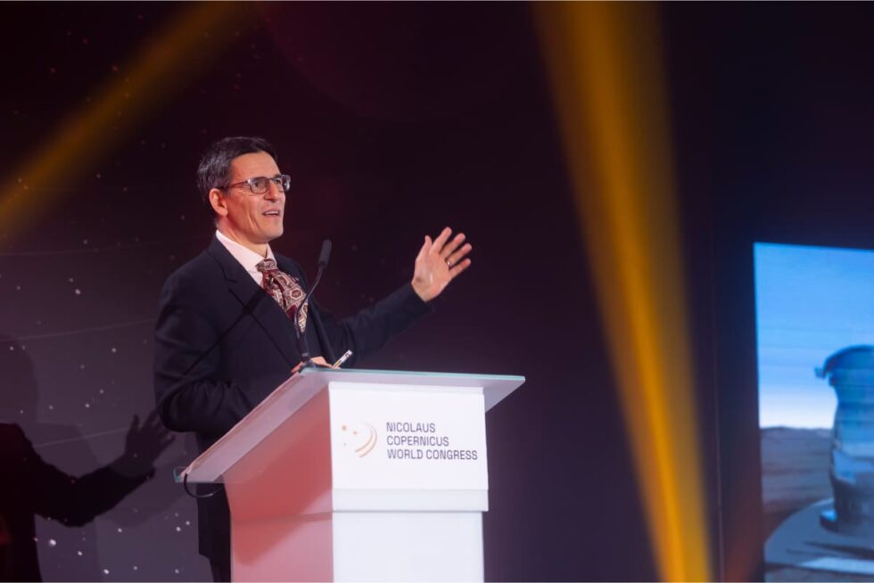 Prof Queloz: The Copernican revolution is still underway - Akademia ...